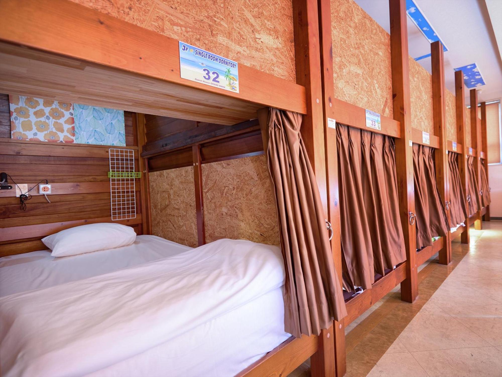 Guest House Grand Naha Buitenkant foto