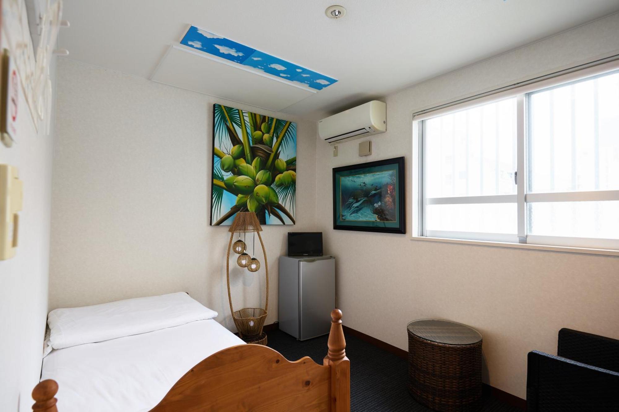 Guest House Grand Naha Buitenkant foto